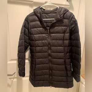 Black Eddie Baurer CirrusLite 2.0 jacket